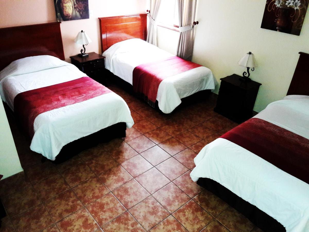 Hotel Sevilla Ayacucho Exterior foto